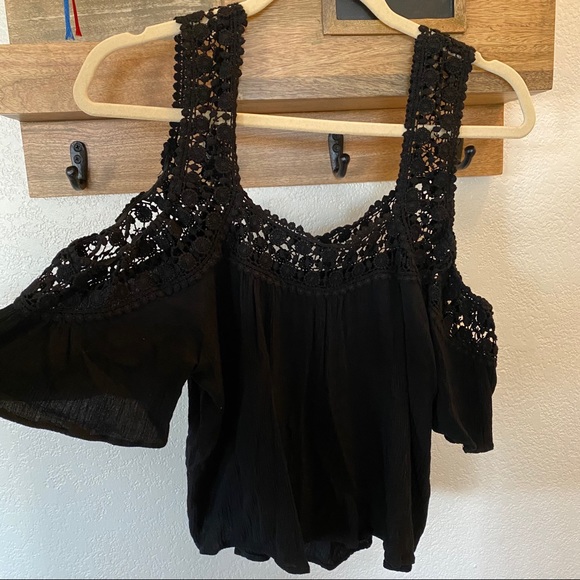 American Rag crochet could shoulder top - Picture 2 of 7